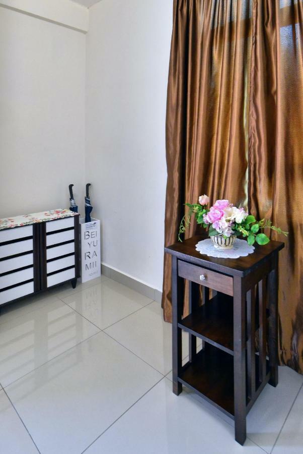 Hits Homestay Bayan Lepas Exteriér fotografie